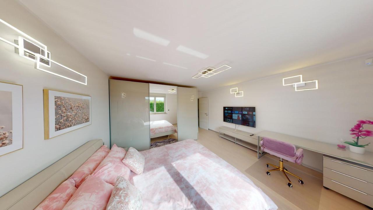 Design Apartment Emerald Viskovo Екстер'єр фото
