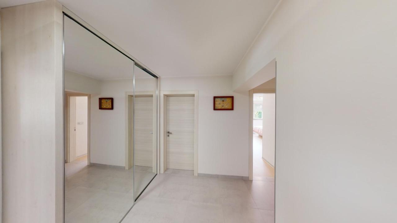 Design Apartment Emerald Viskovo Екстер'єр фото